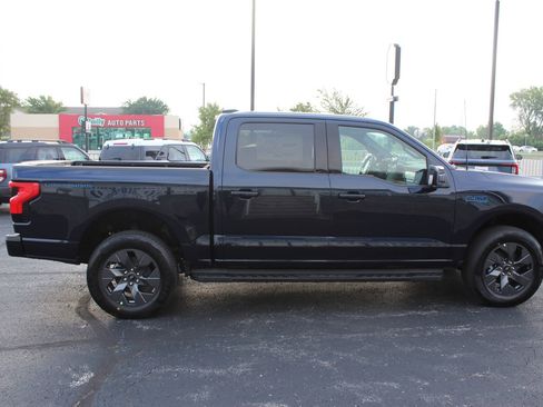 New 2025 Ford F150 Lightning Lariat image 6