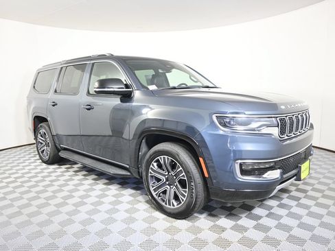 Used 2024 Jeep Wagoneer Series II w/ Flexible Seating Group AWD/4WD image 9