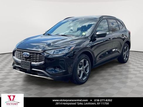 Used 2025 Ford Escape ST-Line FWD image 1