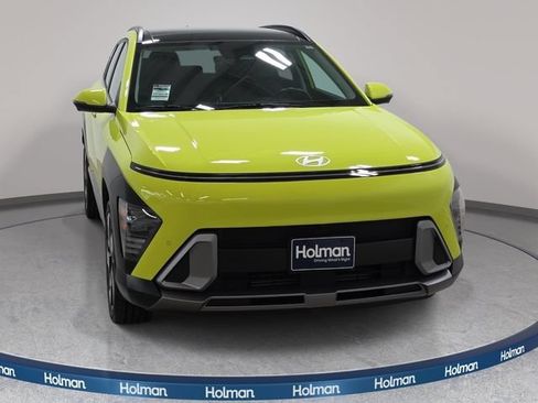 Used 2024 Hyundai Kona Limited AWD/4WD image 3