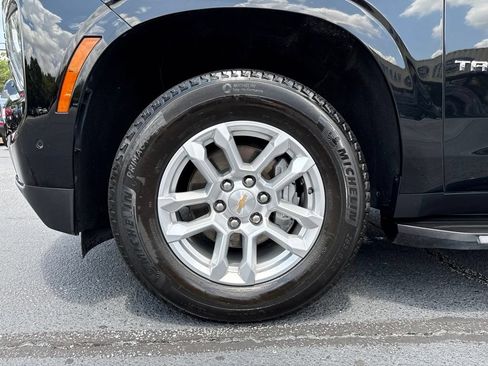 Used 2025 Chevrolet Tahoe LT RWD image 37