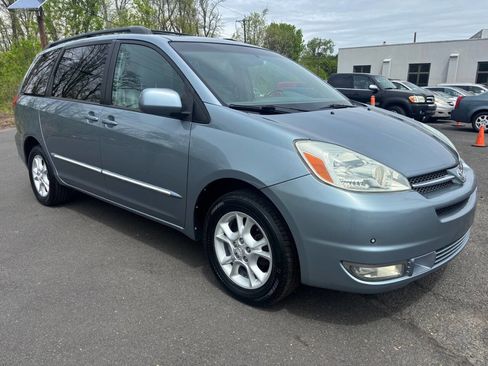 Used 2004 Toyota Sienna XLE AWD/4WD image 7