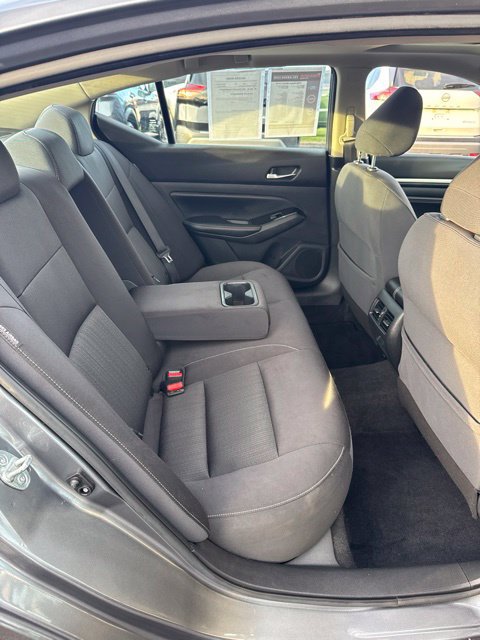 Used 2020 Nissan Altima 2.5 SV FWD image 17