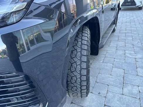Certified 2025 Lexus LX 700h Overtrail image 9