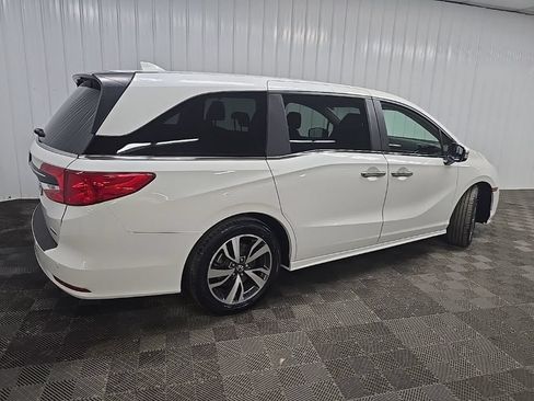 Used 2022 Honda Odyssey Touring image 3