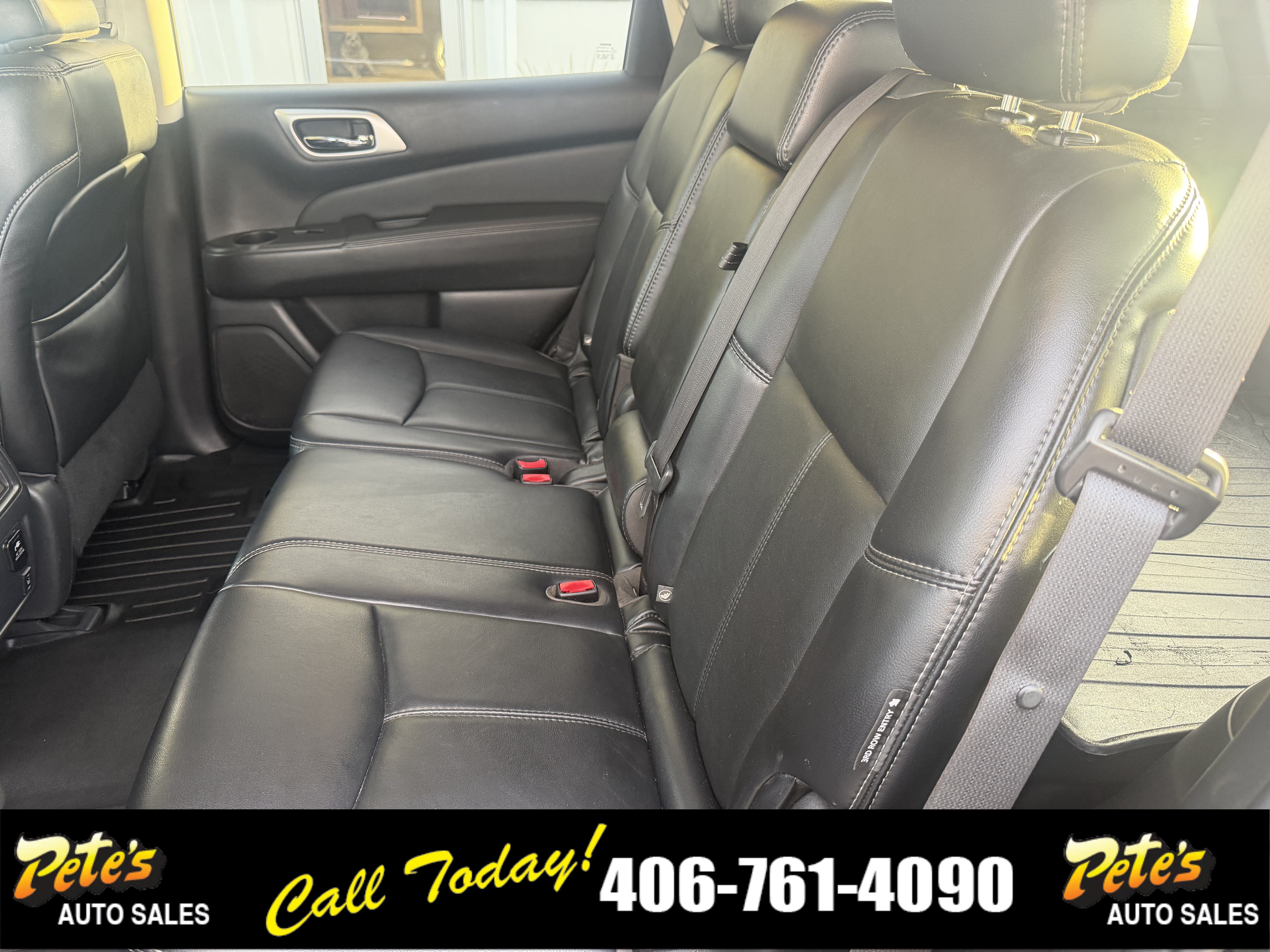 Used 2019 Nissan Pathfinder SL w/ SL Premium Package AWD/4WD image 30