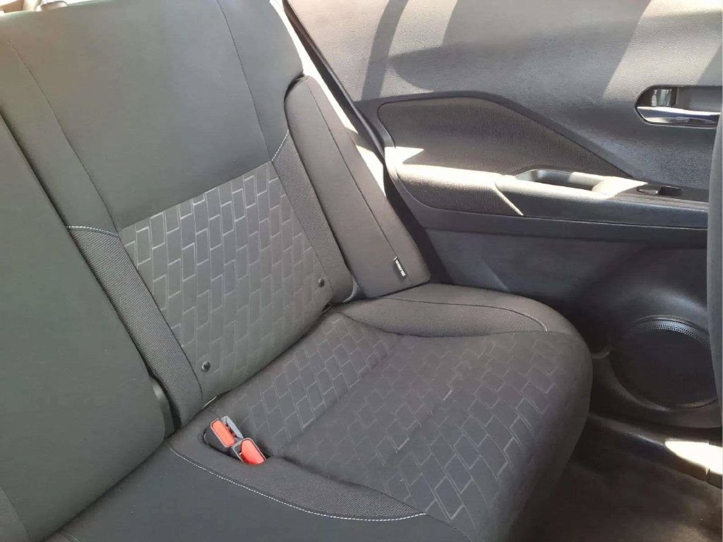 Used 2024 Nissan Kicks SV FWD image 19