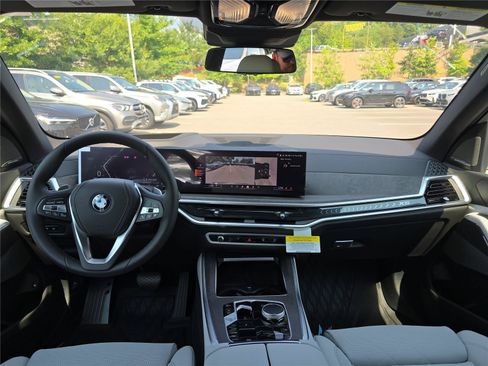 New 2026 BMW X5 xDrive50e AWD/4WD image 17