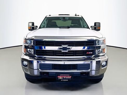Used 2016 Chevrolet Silverado 2500 LT w/ LT Convenience Package AWD/4WD image 4