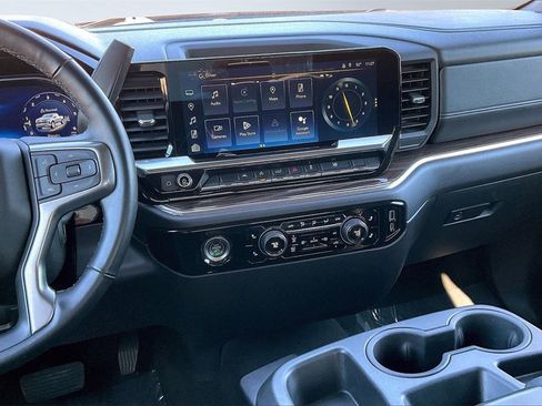 Used 2023 Chevrolet Silverado 1500 LT w/ Protection Package image 6