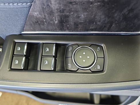 Used 2021 Ford F150 Lariat w/ Equipment Group 502A High image 27