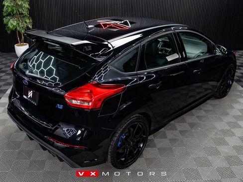 Used 2017 Ford Focus RS AWD/4WD image 20
