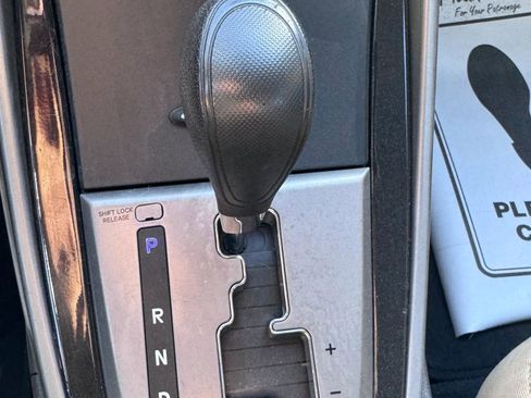 Used 2013 Hyundai Elantra GLS w/ Preferred Pkg image 15