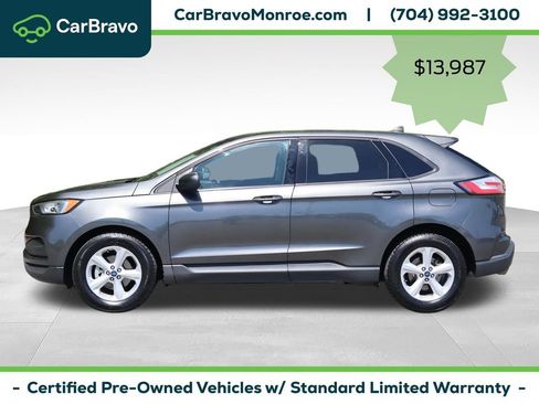 Used 2020 Ford Edge SE w/ Cargo Accessory Package FWD image 2