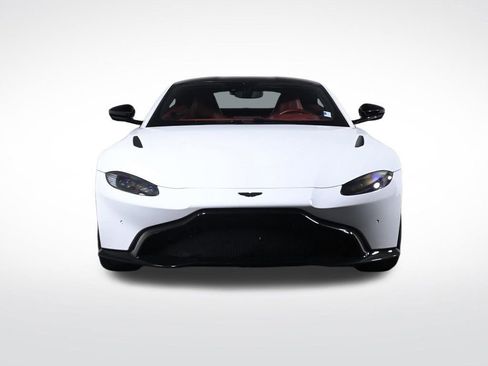 Used 2022 Aston Martin V8 Vantage Coupe RWD image 8