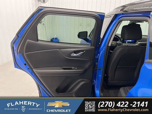 Used 2024 Chevrolet Blazer LT w/ Midnight/Sport Edition FWD image 10