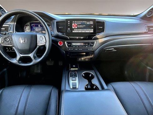 Certified 2024 Honda Passport TrailSport image 7