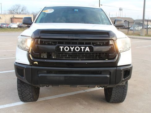 Used 2014 Toyota Tundra SR image 2