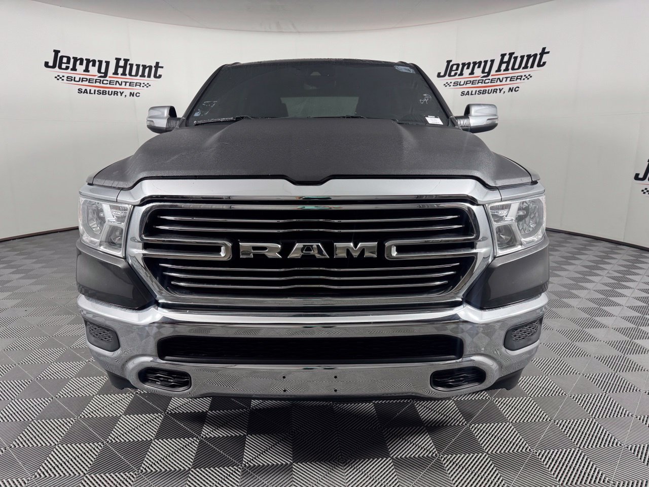 Used 2024 RAM 1500 Laramie RWD image 5