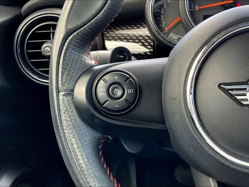 Used 2020 MINI Cooper S image 16