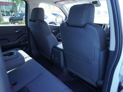 New 2026 Nissan Frontier SV AWD/4WD image 11