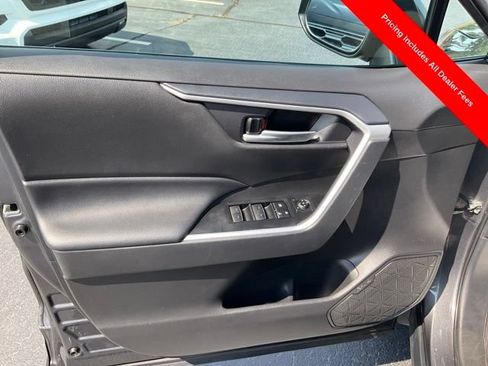 Used 2025 Toyota RAV4 XLE FWD image 4