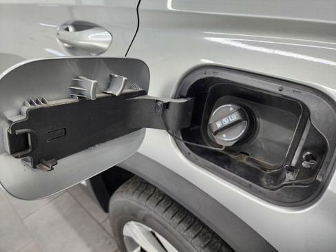 Used 2022 Hyundai Santa Fe SEL w/ Cargo Package image 24