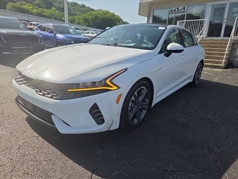 Used 2022 Kia K5 EX w/ EX Premium Package FWD image 3