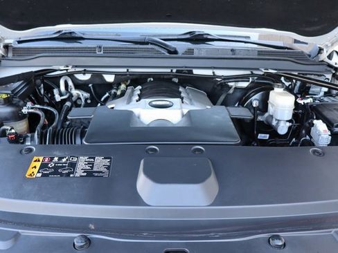 Used 2019 Cadillac Escalade Premium Luxury image 36