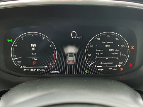 Used 2025 Acura MDX SH-AWD w/ Technology Package image 36