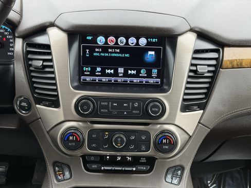 Used 2017 GMC Yukon XL Denali w/ Open Road Package image 35