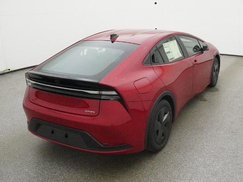 New 2026 Toyota Prius SE image 8