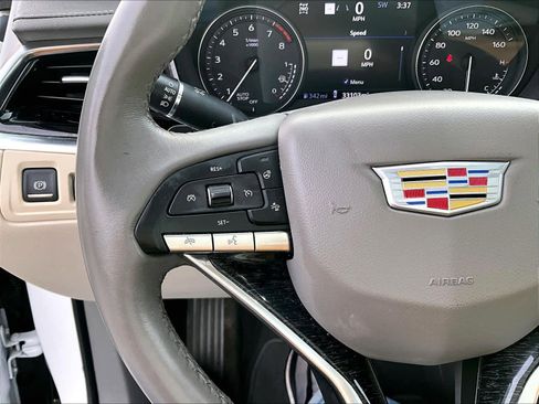 Used 2023 Cadillac XT6 Premium Luxury w/ Technology Package image 24