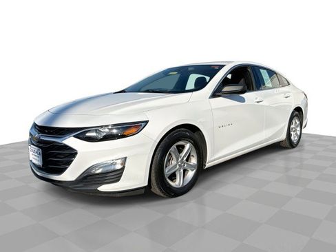 Certified 2020 Chevrolet Malibu LS image 1