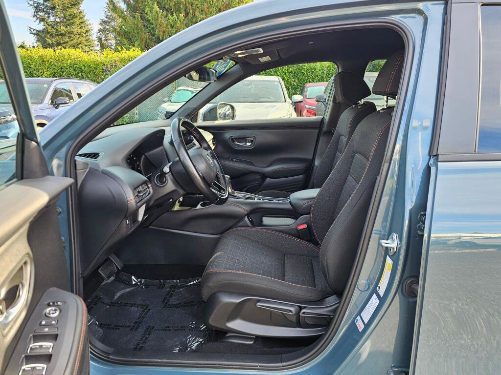 Certified 2025 Honda HR-V Sport image 22