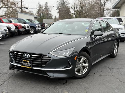 Used 2021 Hyundai Sonata SE image 1
