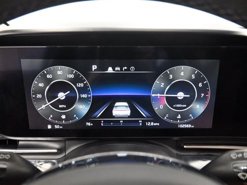 Used 2022 Kia Carnival SX Prestige FWD image 8