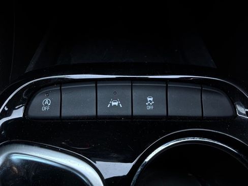 Used 2025 Buick Encore GX Preferred FWD image 23