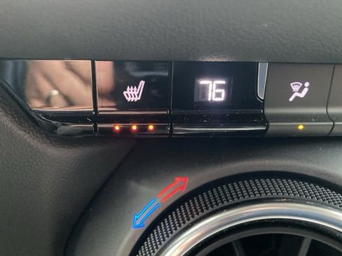 Used 2024 Chevrolet Blazer LT w/ Convenience Package image 13