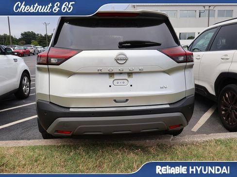 Used 2023 Nissan Rogue SV FWD image 18