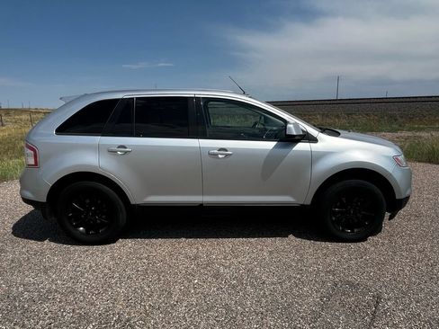 Used 2010 Ford Edge SEL AWD/4WD image 6