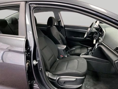 Used 2020 Hyundai Elantra SE w/ Cargo Package (C1) image 7