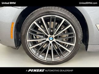 Used 2022 BMW 540i w/ Premium Package video 2