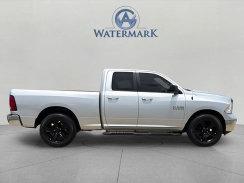 Used 2016 RAM 1500 Classic SLT AWD/4WD image 9
