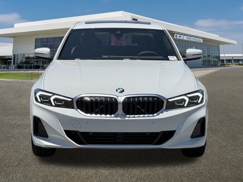 New 2026 BMW 330i Sedan RWD image 3