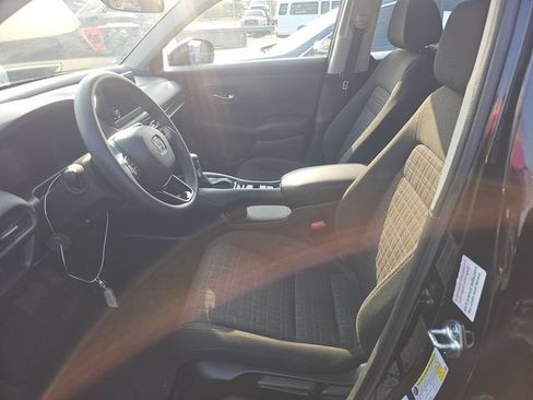 Used 2025 Honda HR-V LX image 4
