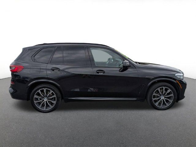 Used 2019 BMW X5 xDrive40i w/ M Sport Package AWD/4WD image 2