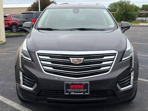 Used 2018 Cadillac XT5 Premium Luxury FWD image 2
