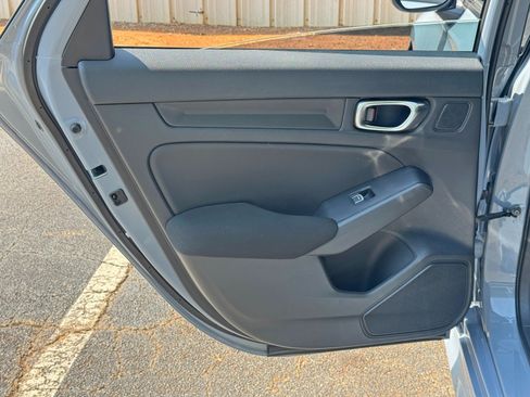 Used 2022 Honda Civic Sport image 36