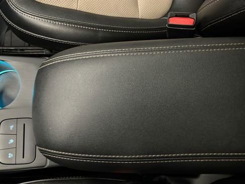 Used 2021 Ford Escape Titanium w/ Titanium Elite Package image 20